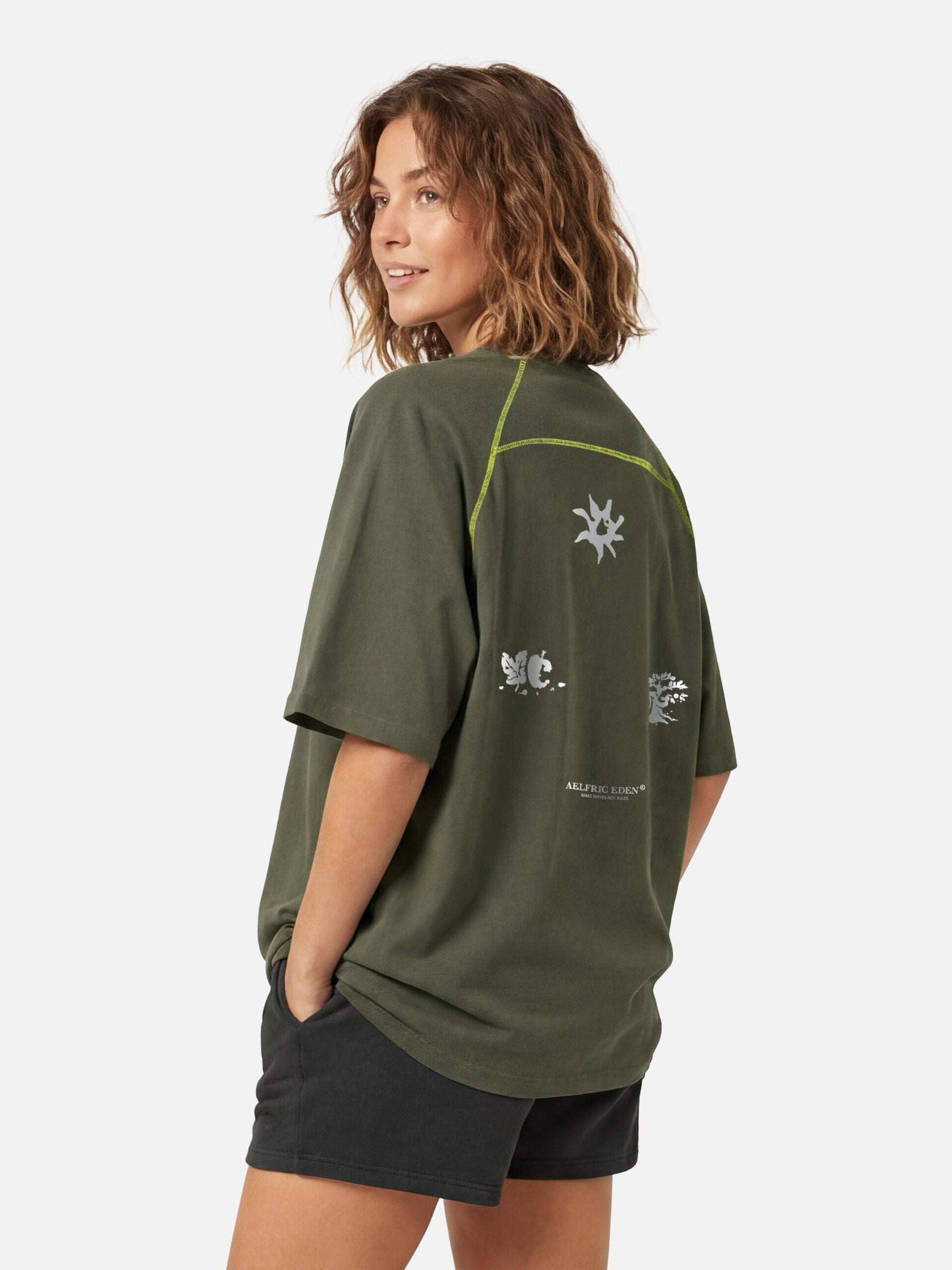 HEIGHT:5'9'' WEIGHT:112LBS WEARING:M