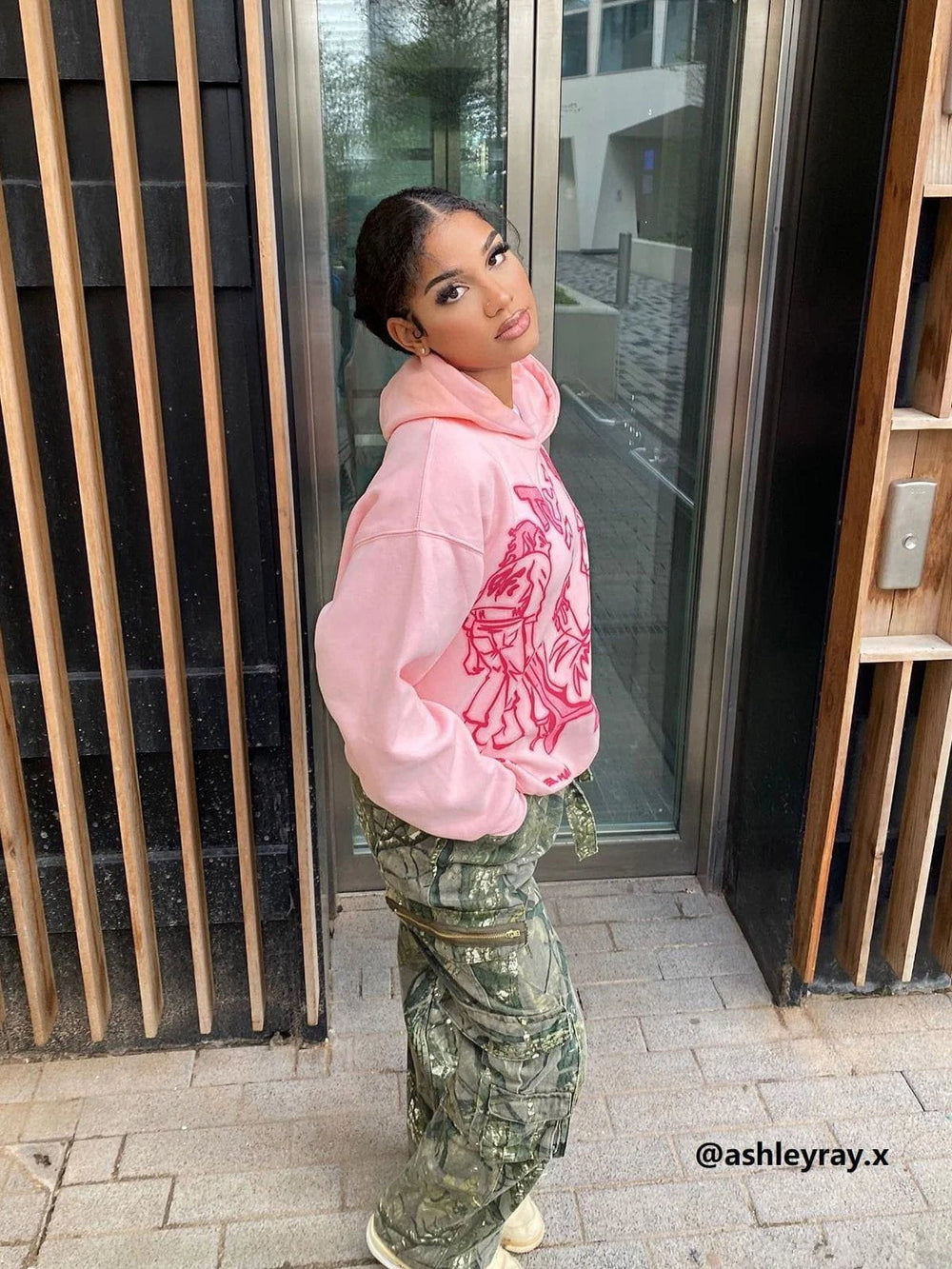 Aelfric Eden Cartoon Line Character Graphic Hoodie – Aelfric Aelfric Eden Cartoon Line Character Graphic Hoodie – Aelfric