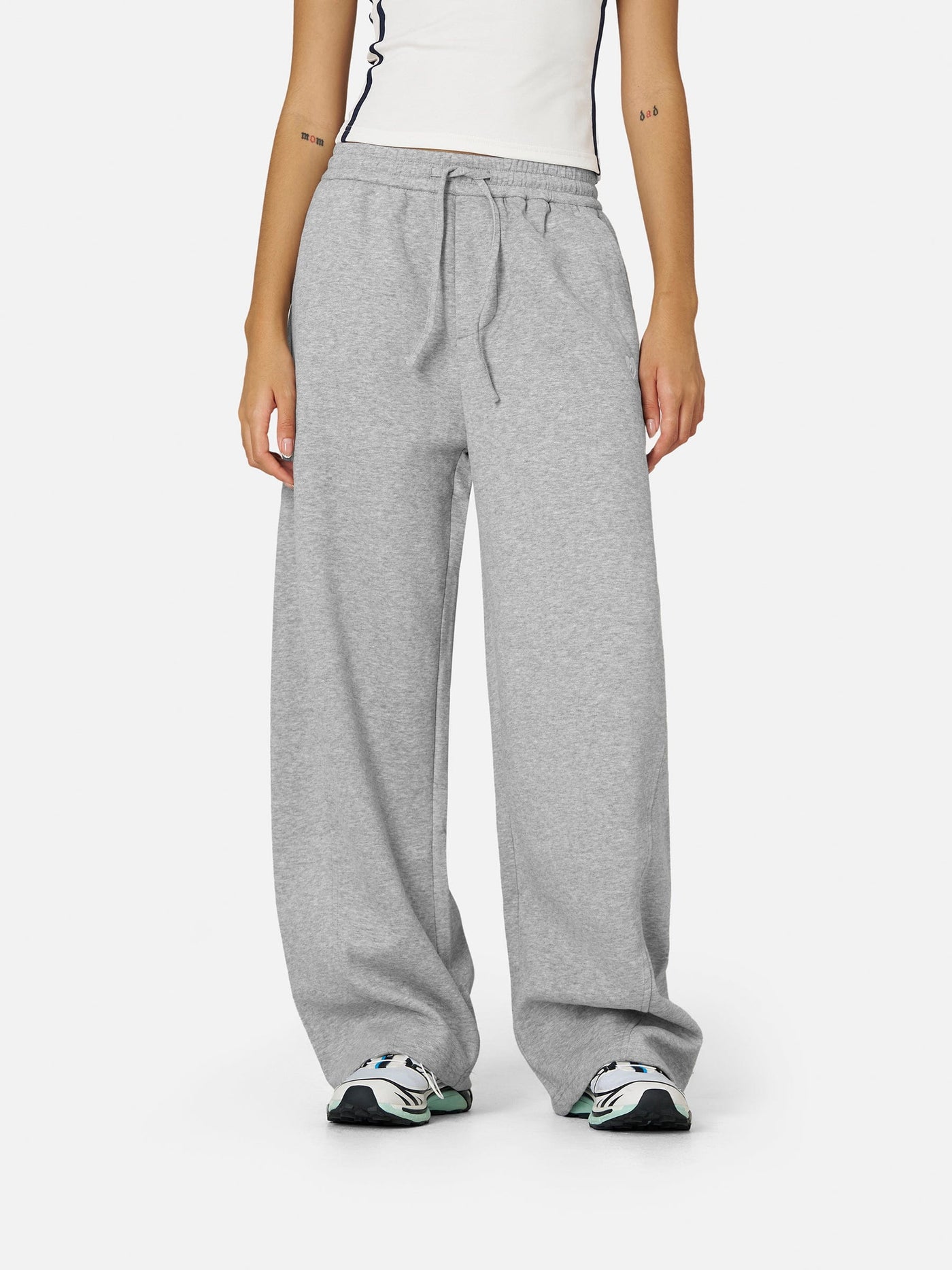 Aelfric Eden Solid Arc Sweatpants
