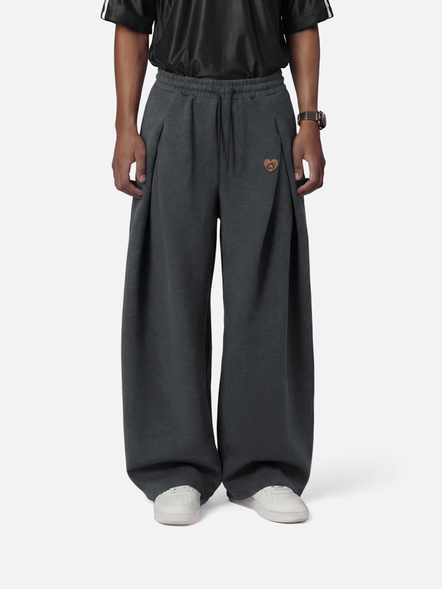 Aelfric Eden Pleated Baggy Sweatpants – Aelfric eden