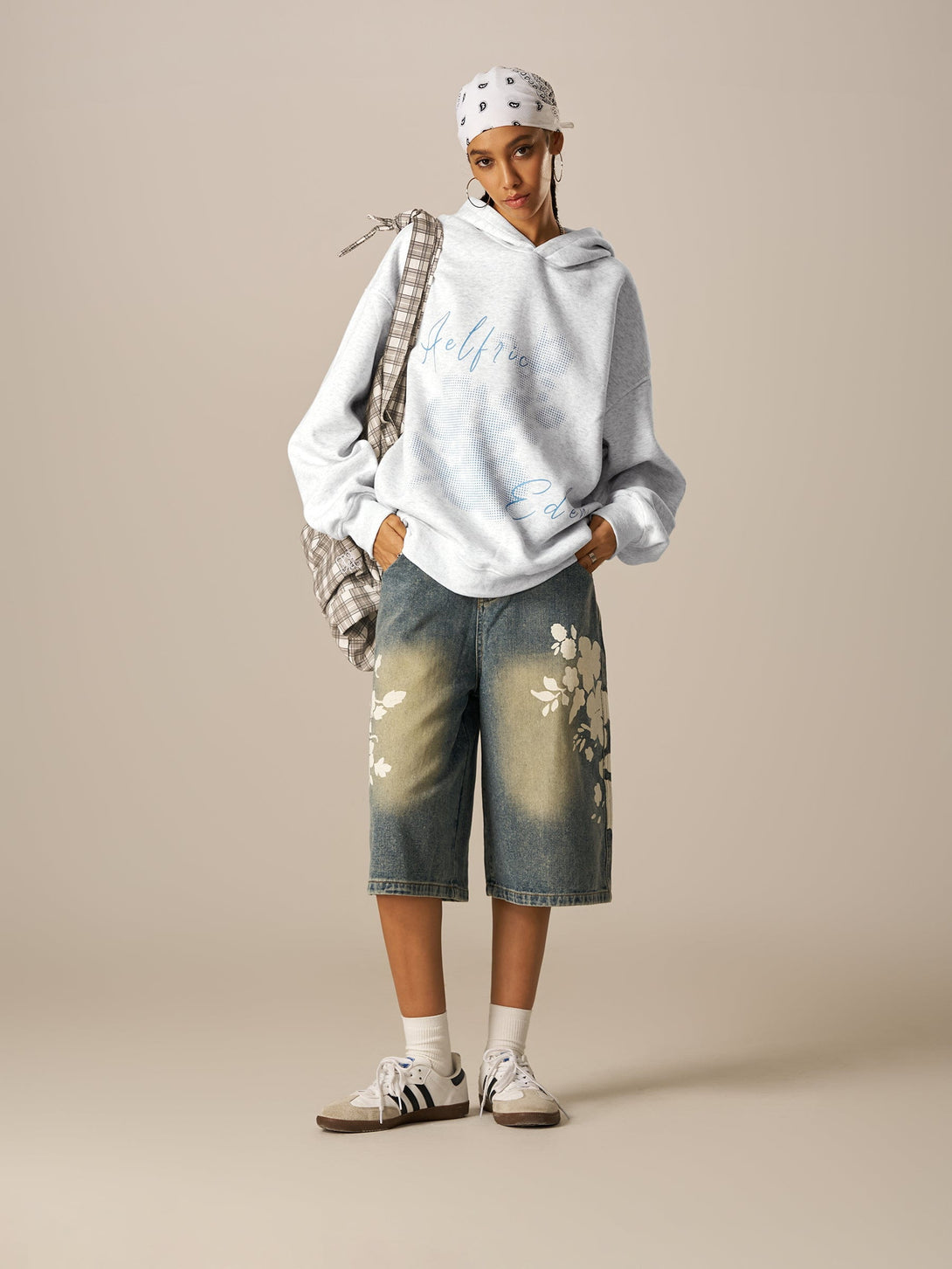 HEIGHT: 5'9"  WEIGHT: 99LBS WEARING: M