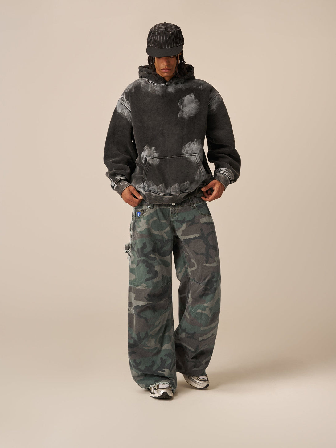 HEIGHT:6'2" WEIGHT:159LBS WEARING:34