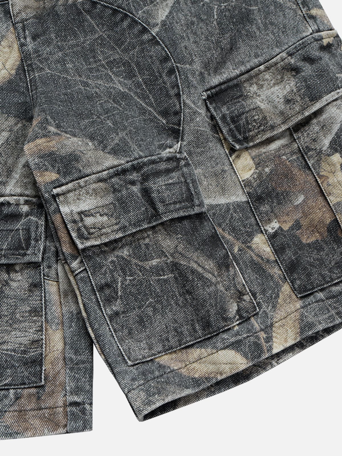 Aelfric Eden Multi Pocket Camo Graphic Shorts