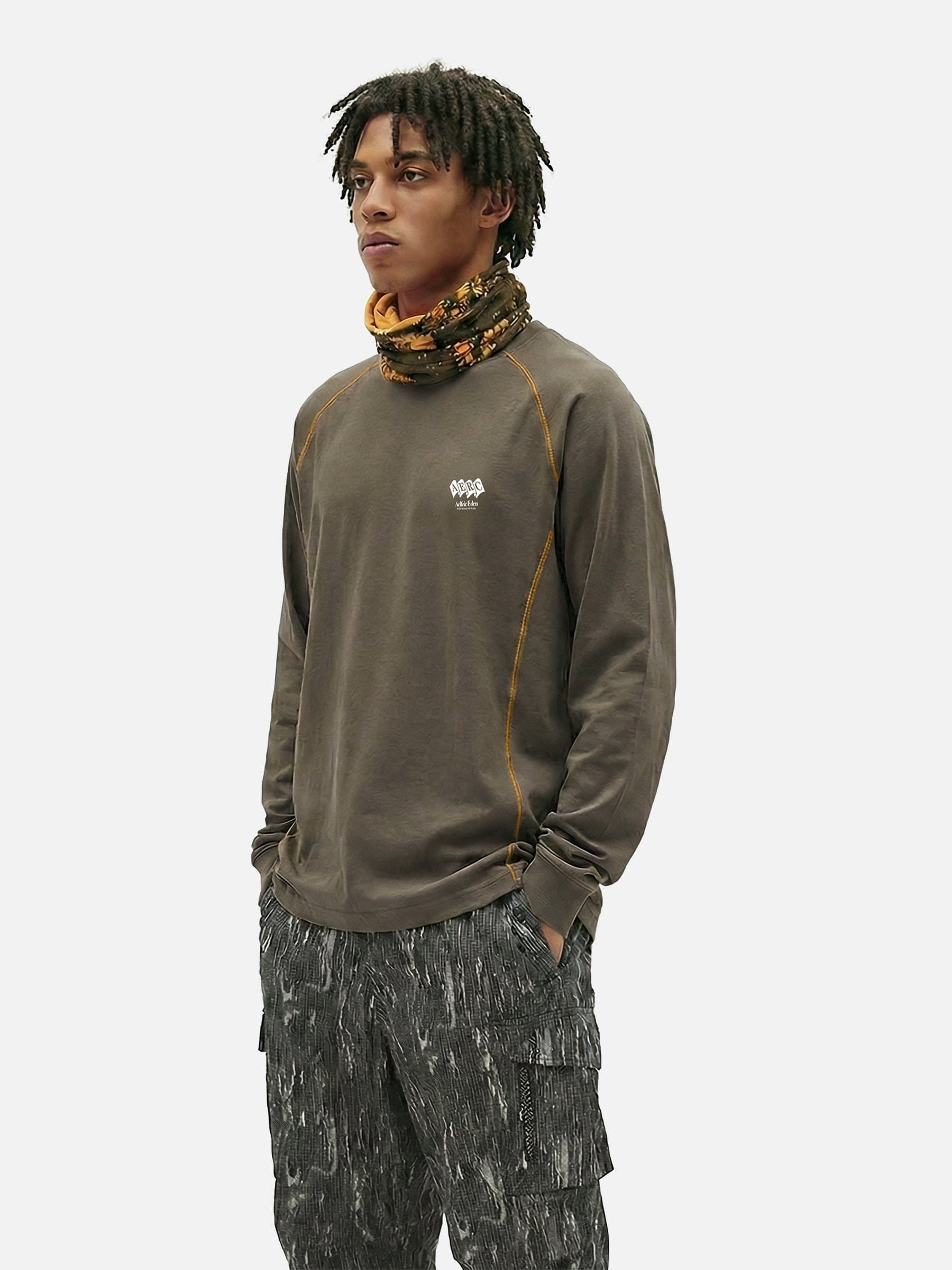 HEIGHT:6'0'' WEIGHT:154LBS WEARING:L