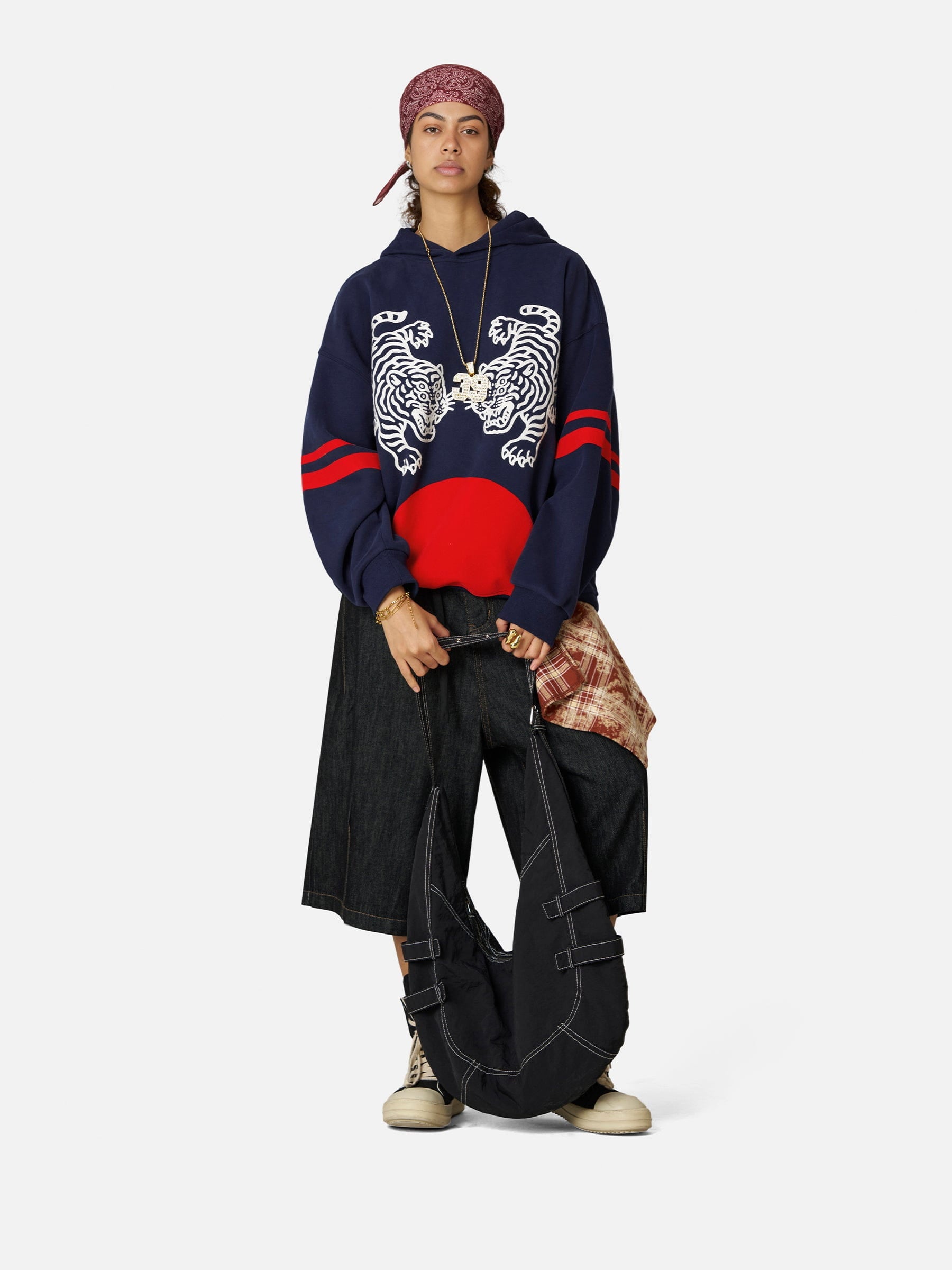 【Aelfric Eden】 スパイダーフロッキング パーカー Aelfric Eden Boxy Spider Cherry Hoodie – Aelfric eden